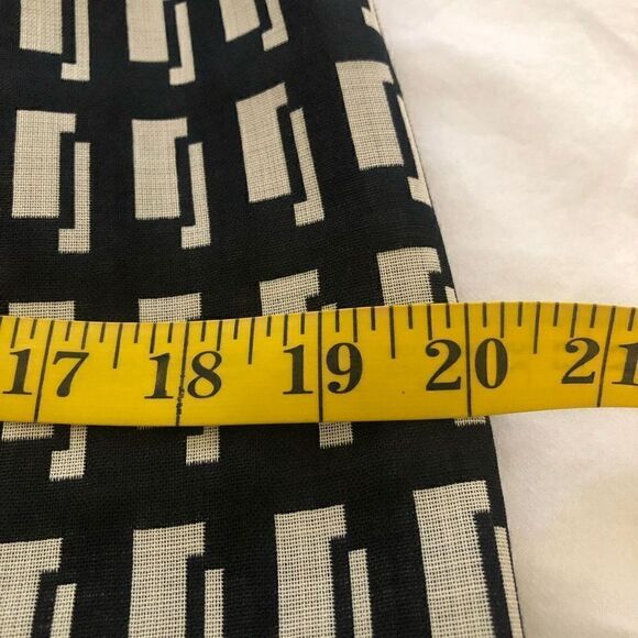 Laurel Light Gray and Black Wool Geometric Design Straight Skirt - Picture 11 of 12
